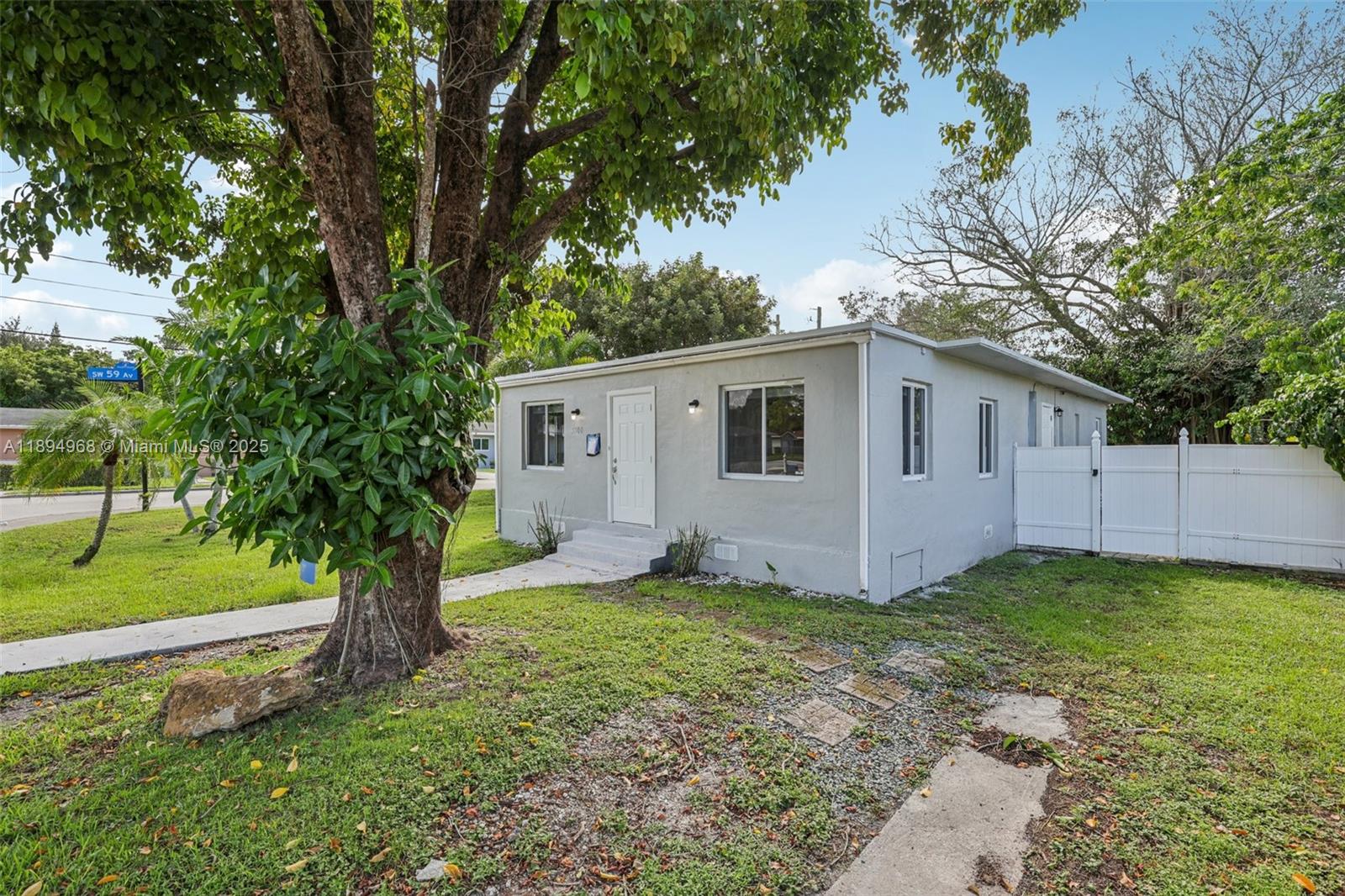 5900 SW 63rd St South Miami, FL 33143