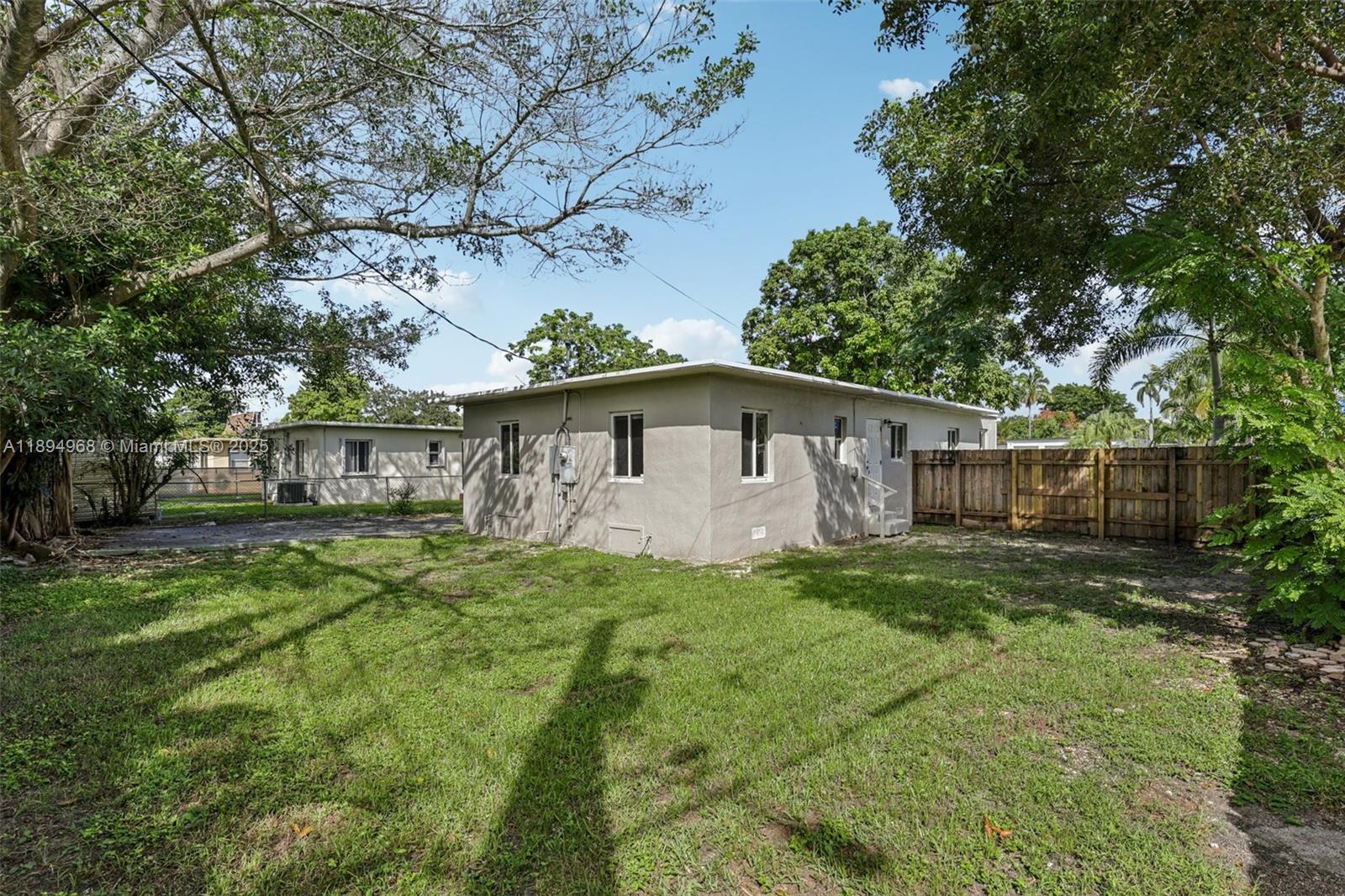 5900 SW 63rd St South Miami, FL 33143