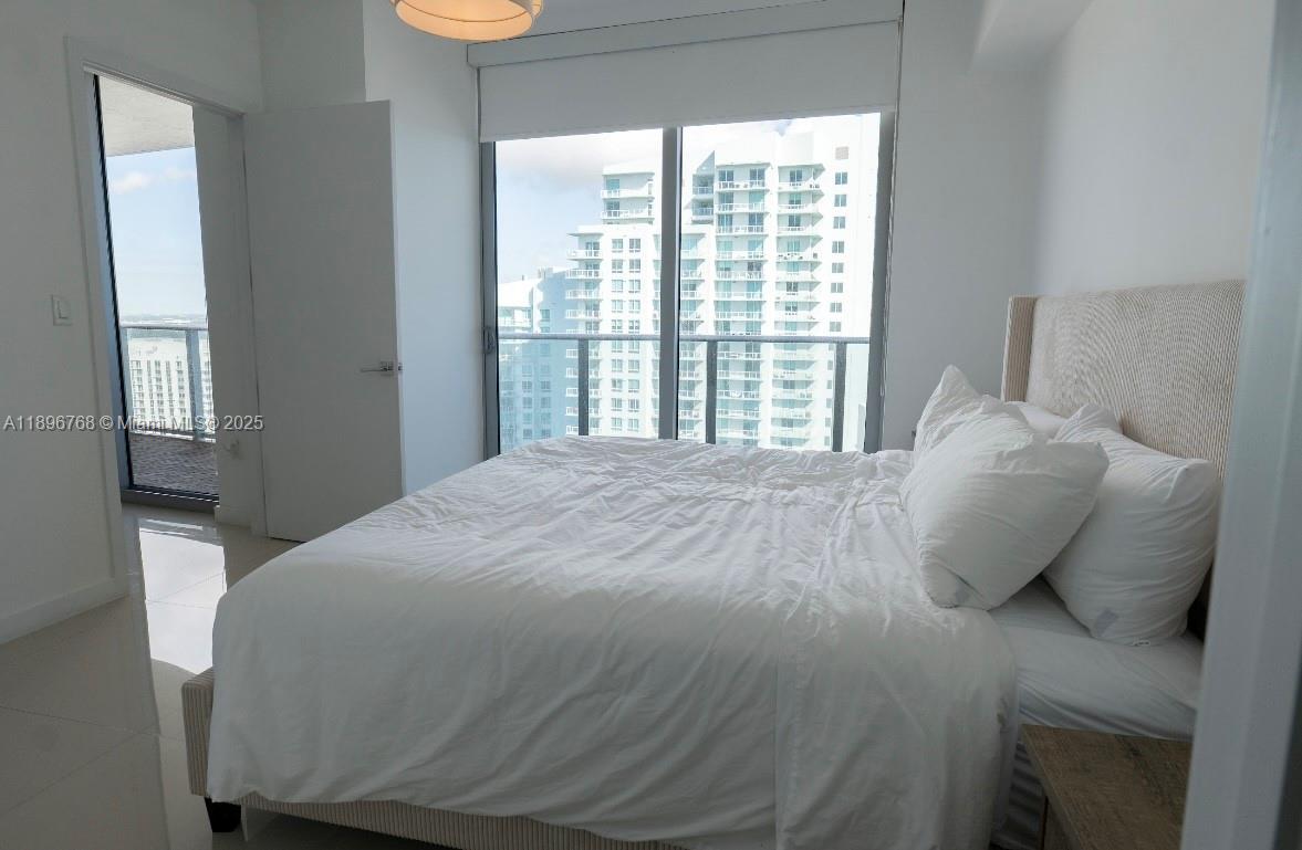 image Aria On The Bay16