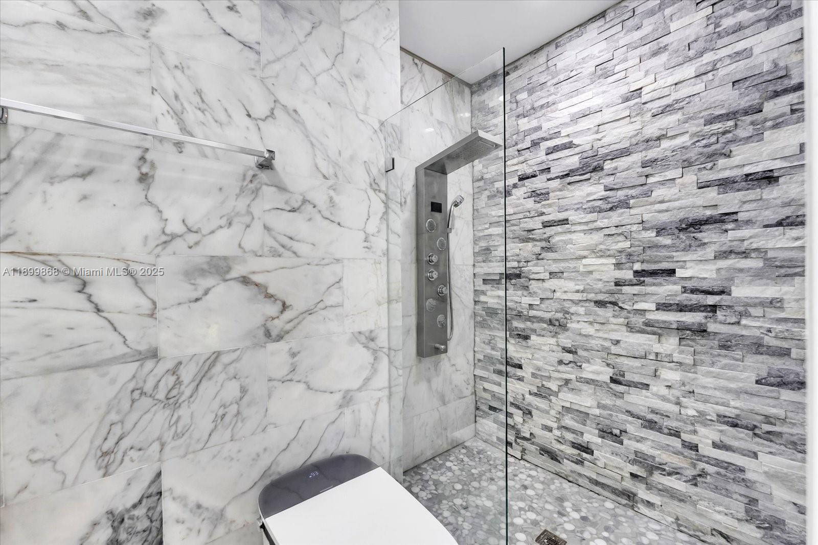 125 NE 107th St Miami Shores, FL 33161 125 NE 107th St Miami Shores, FL 33161