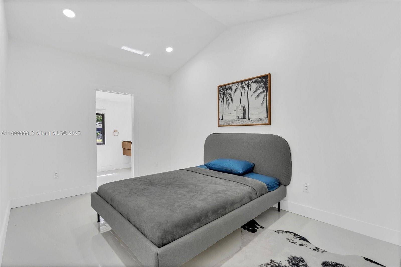 125 NE 107th St Miami Shores, FL 33161 125 NE 107th St Miami Shores, FL 33161