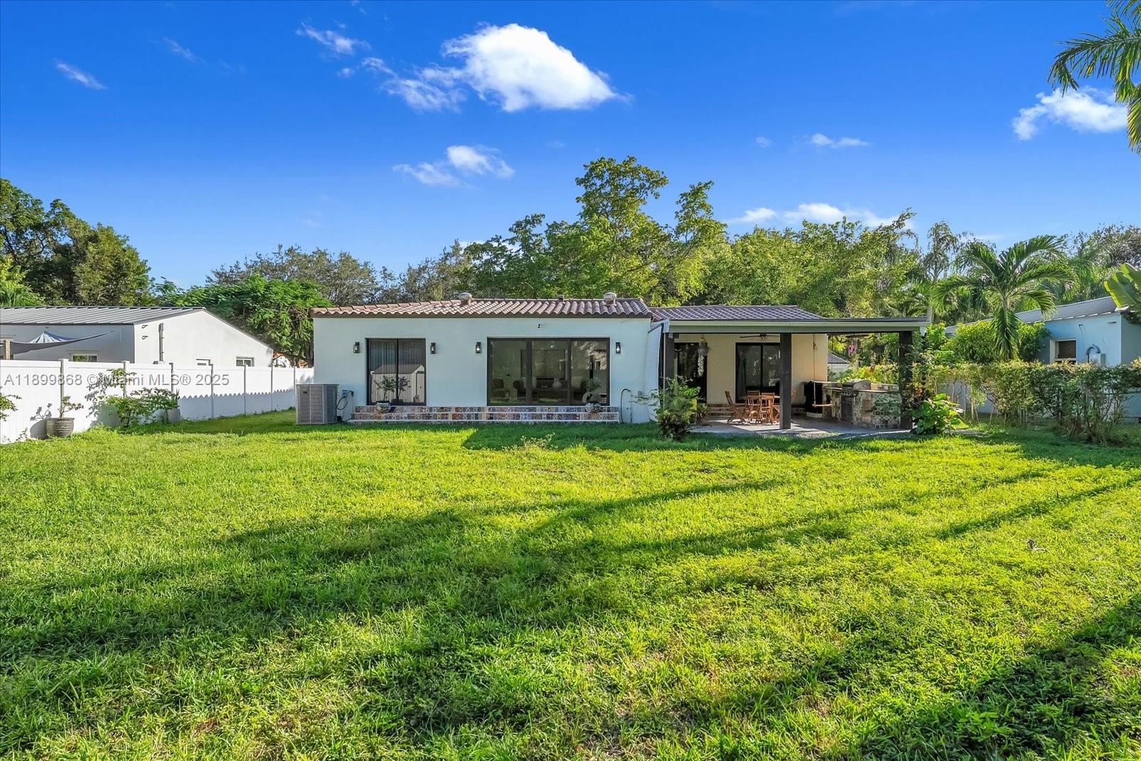 125 NE 107th St Miami Shores, FL 33161 125 NE 107th St Miami Shores, FL 33161