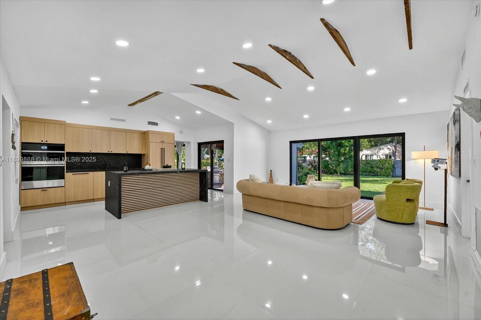 125 NE 107th St Miami Shores, FL 33161 125 NE 107th St Miami Shores, FL 33161