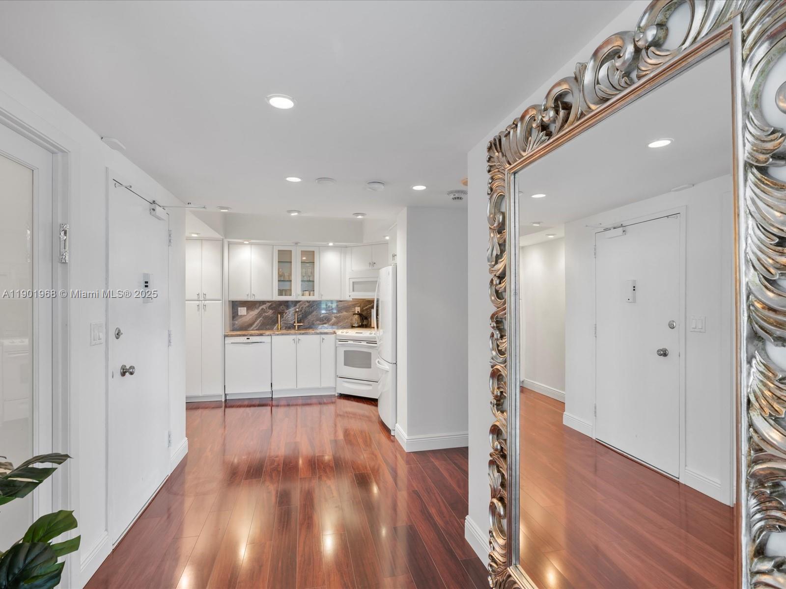 500 Bayview Dr #1722 Sunny Isles Beach, FL 33160