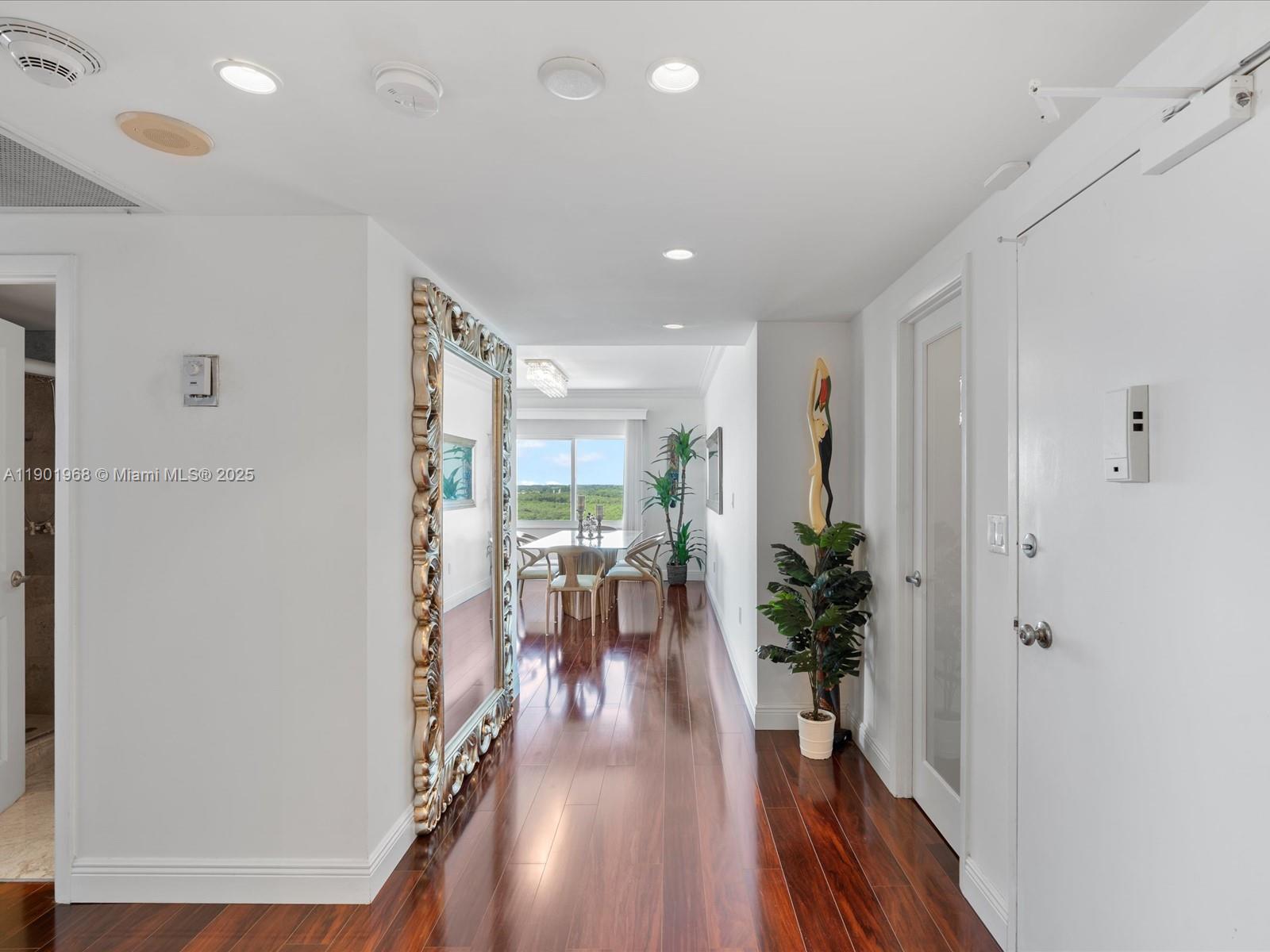 500 Bayview Dr #1722 Sunny Isles Beach, FL 33160