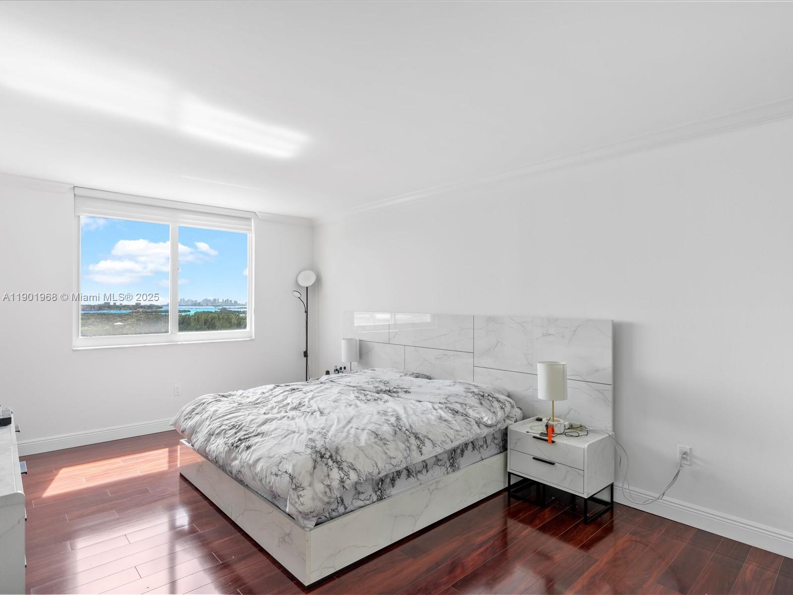 500 Bayview Dr #1722 Sunny Isles Beach, FL 33160