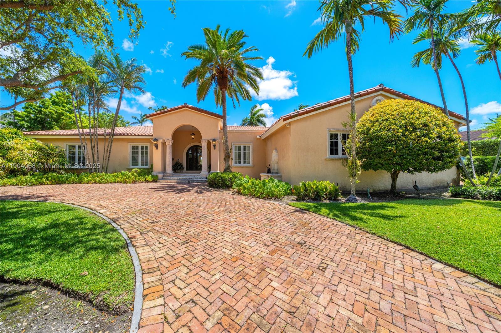 600 Marquesa Dr Coral Gables, FL 33156