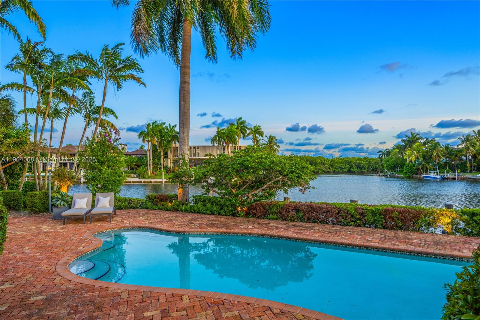 600 Marquesa Dr Coral Gables, FL 33156