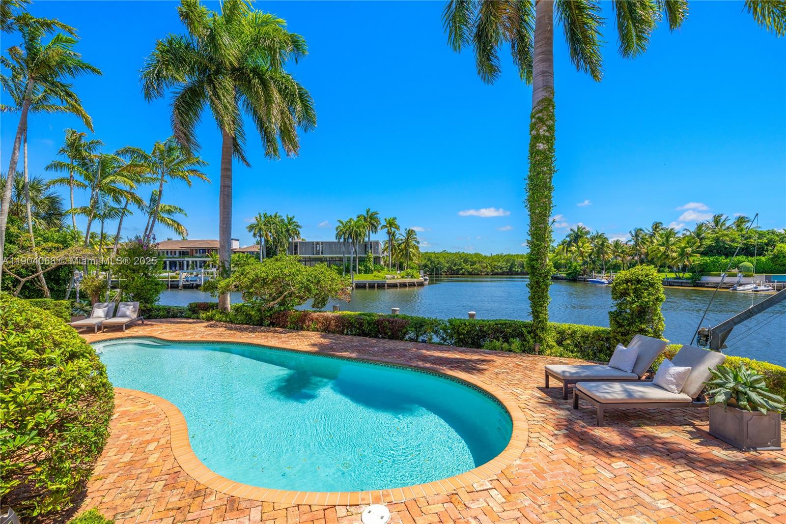 600 Marquesa Dr Coral Gables, FL 33156