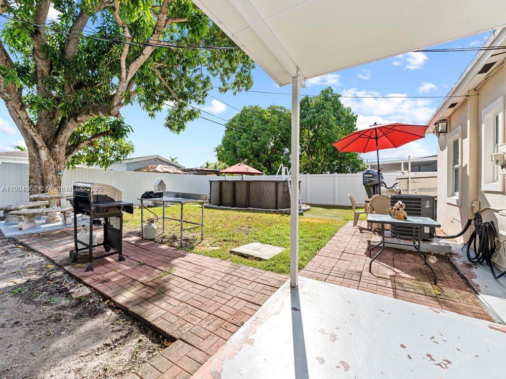 14761 Pierce St Miami, FL 33176