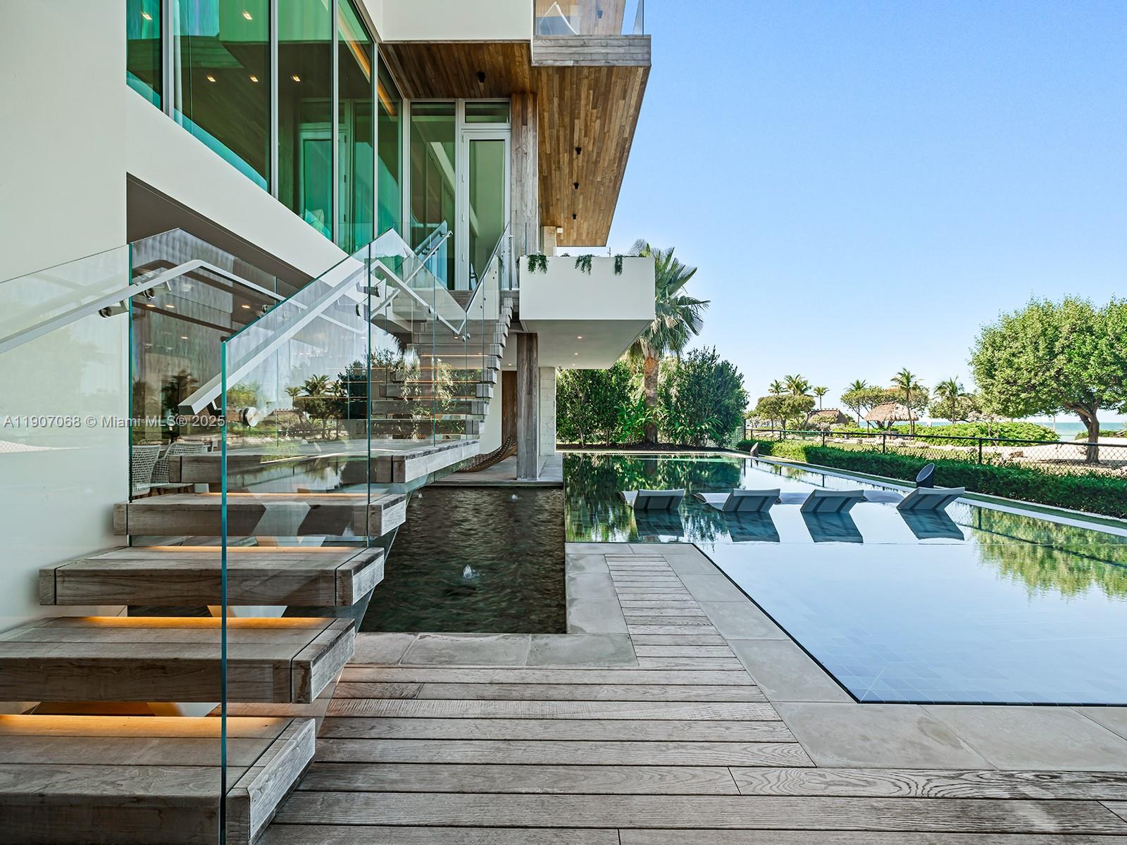 236 Costa Bravo Dr Islamorada, FL 33036