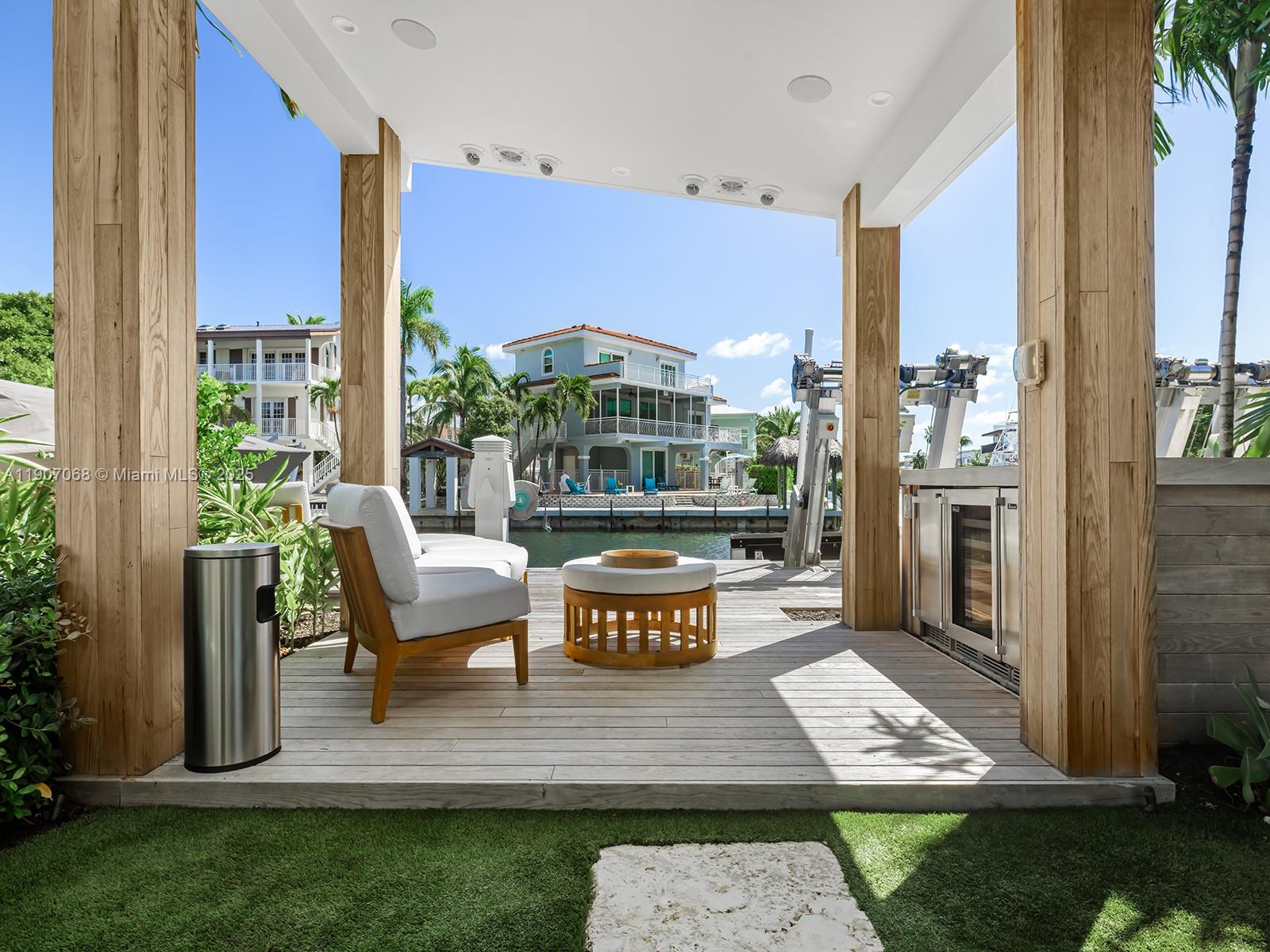 236 Costa Bravo Dr Islamorada, FL 33036