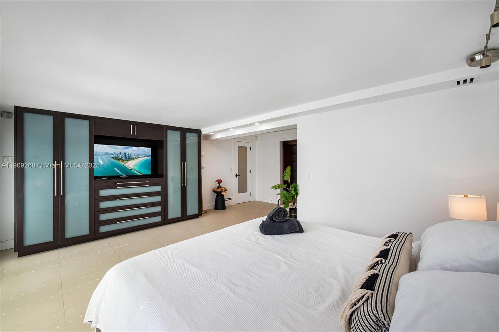 7701 NE 8th Ave Miami, FL 33138