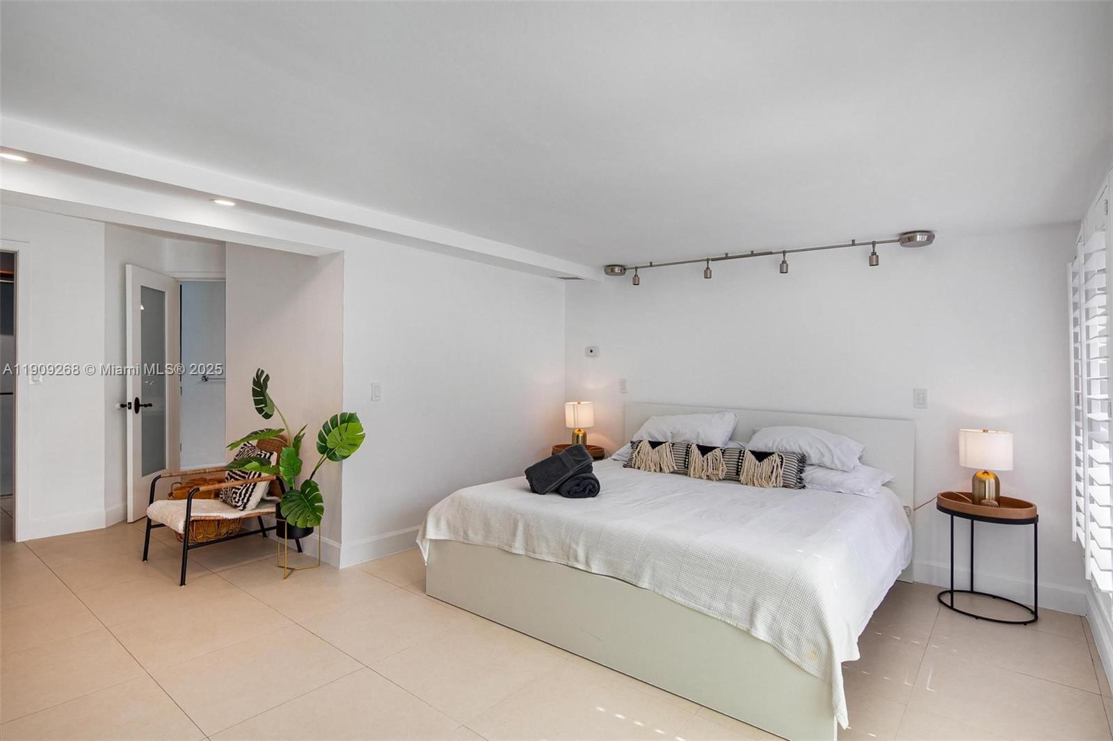 7701 NE 8th Ave Miami, FL 33138