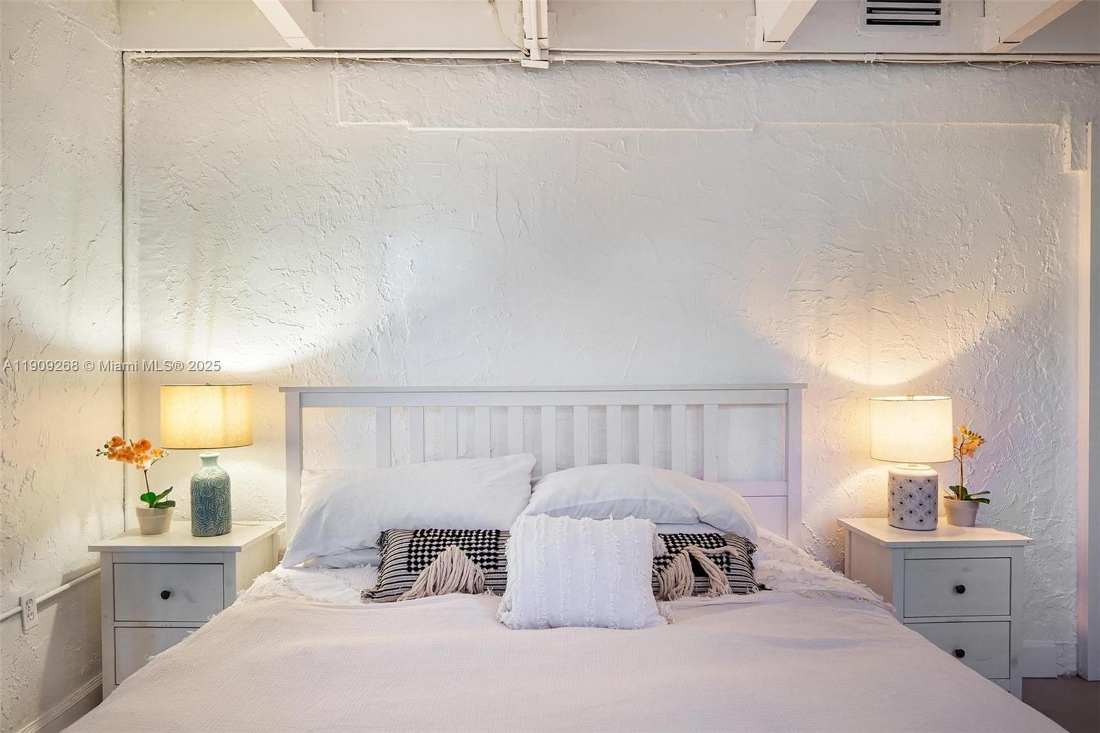 7701 NE 8th Ave Miami, FL 33138