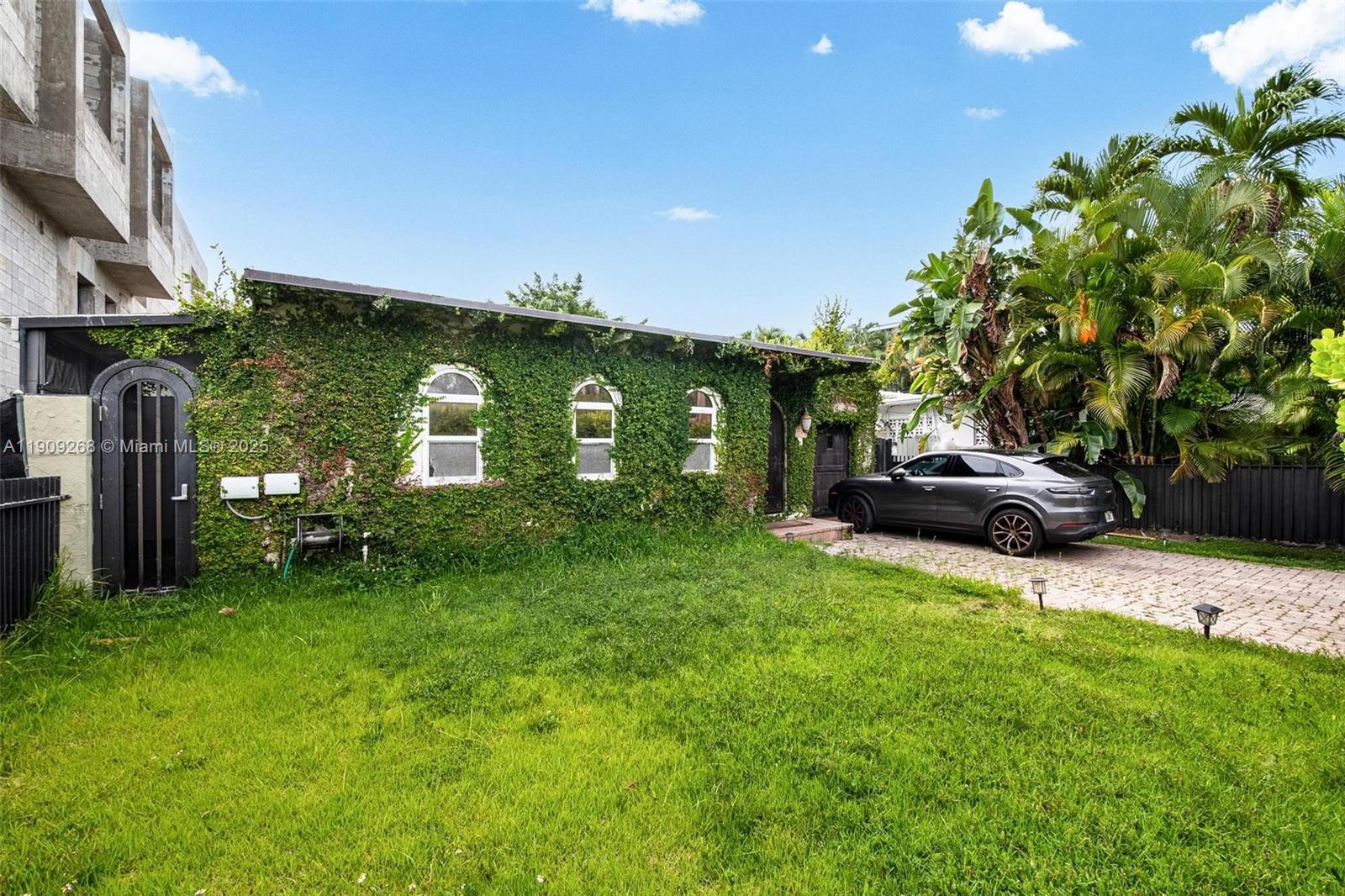 7701 NE 8th Ave Miami, FL 33138