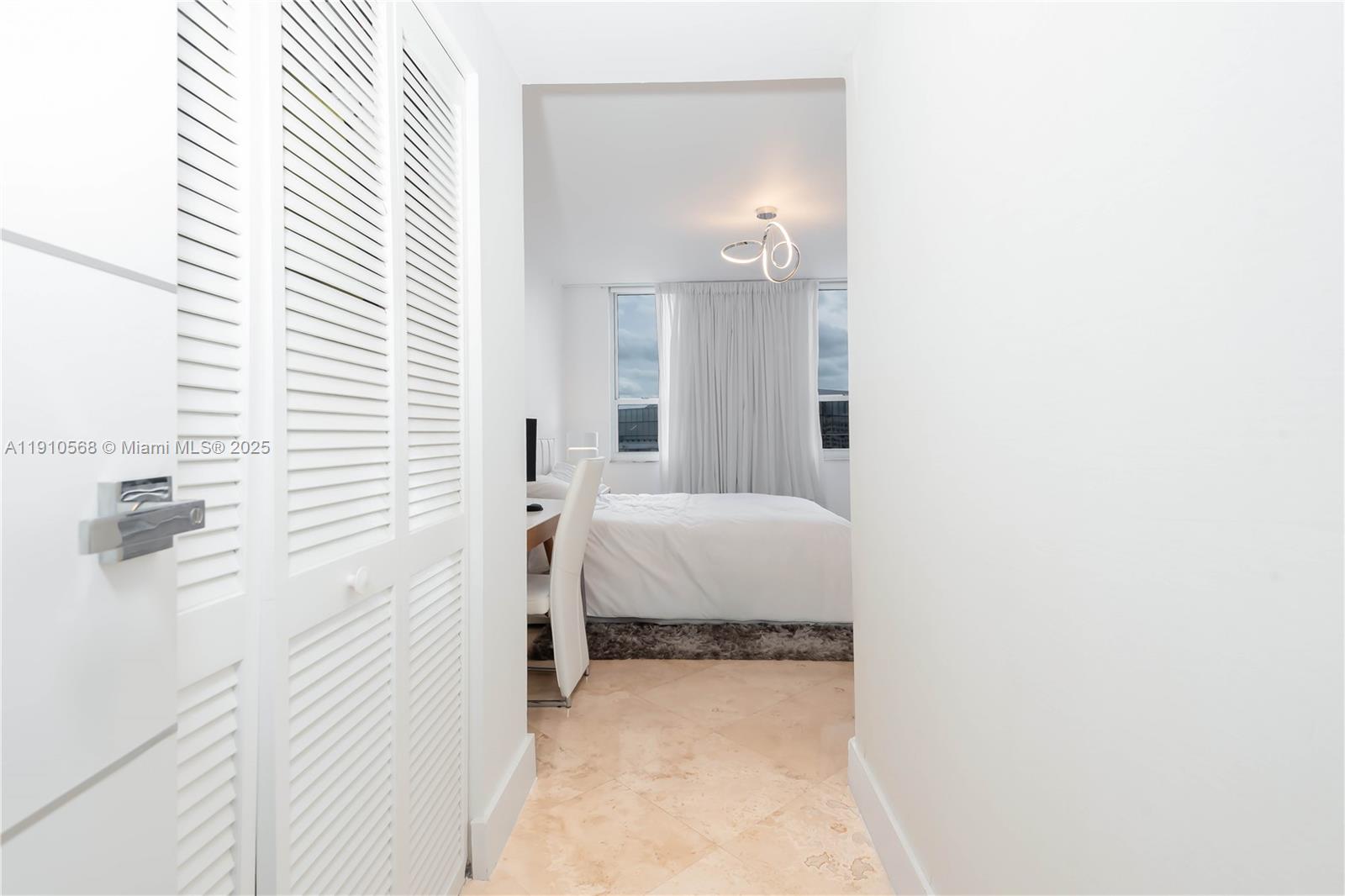 701 Brickell Key Blvd #1912 Miami, FL 33131