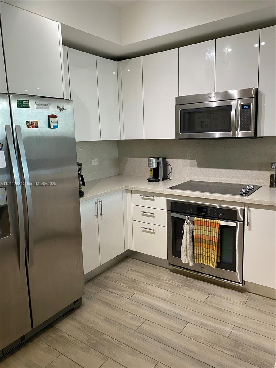 image Nine at Mary Brickell Village6