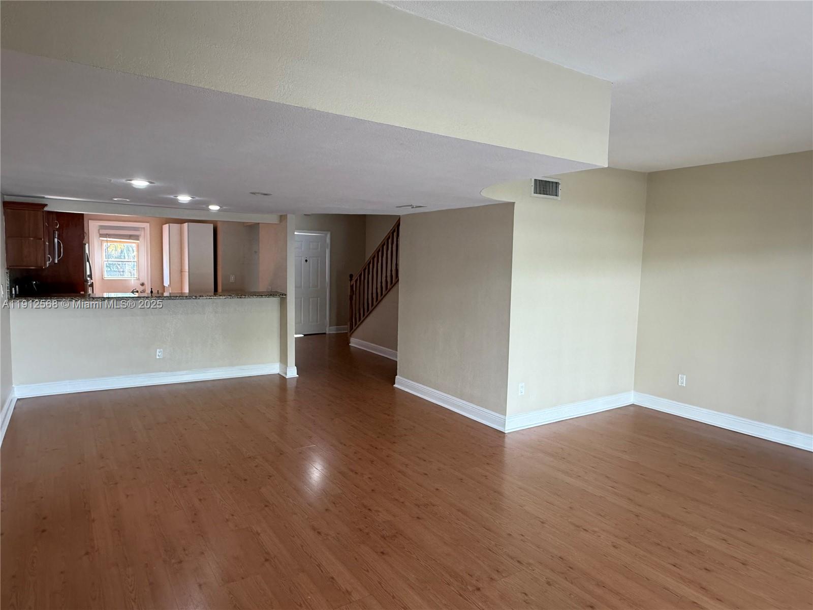 3745 NE 171st St #40