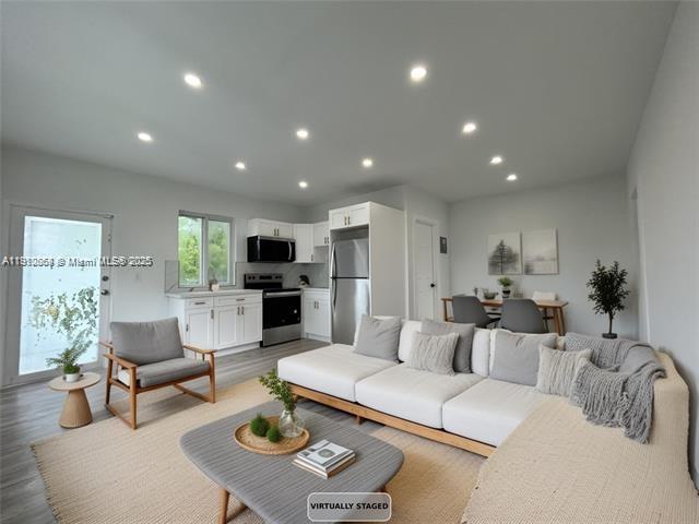 1936 Normandy Dr #10