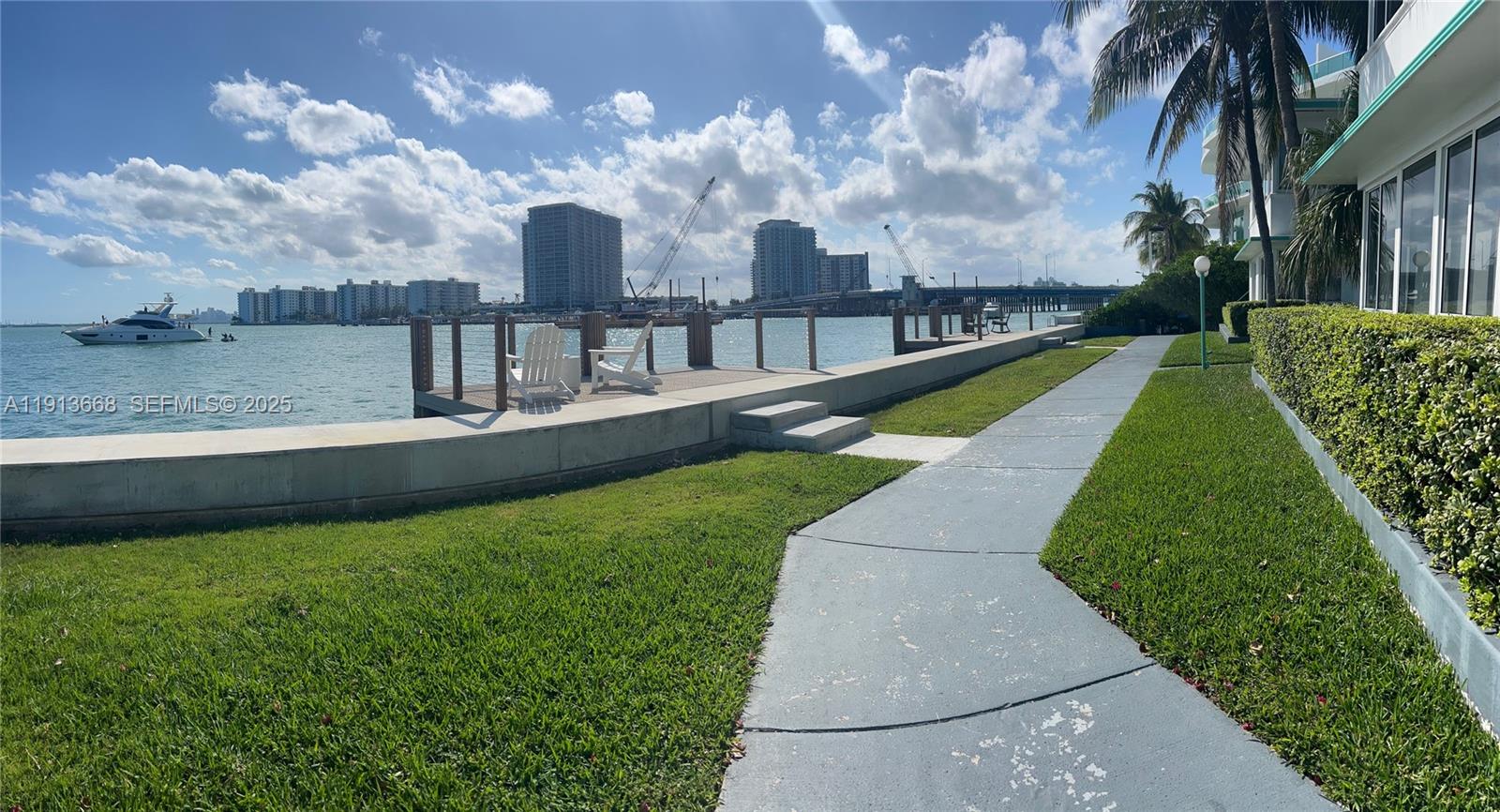 1990 Bay Dr #17 Miami Beach, FL 33141