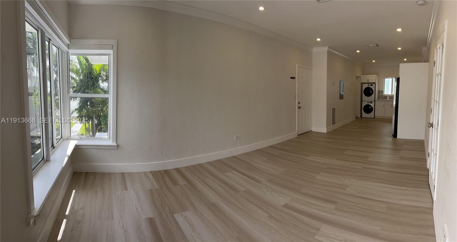 1990 Bay Dr #17 Miami Beach, FL 33141