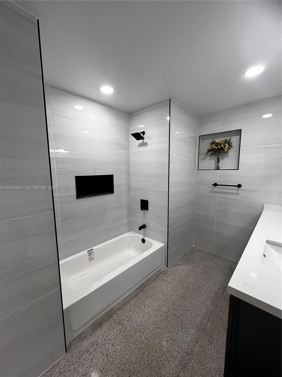 3820 SW 16th St Fort Lauderdale, FL 33312