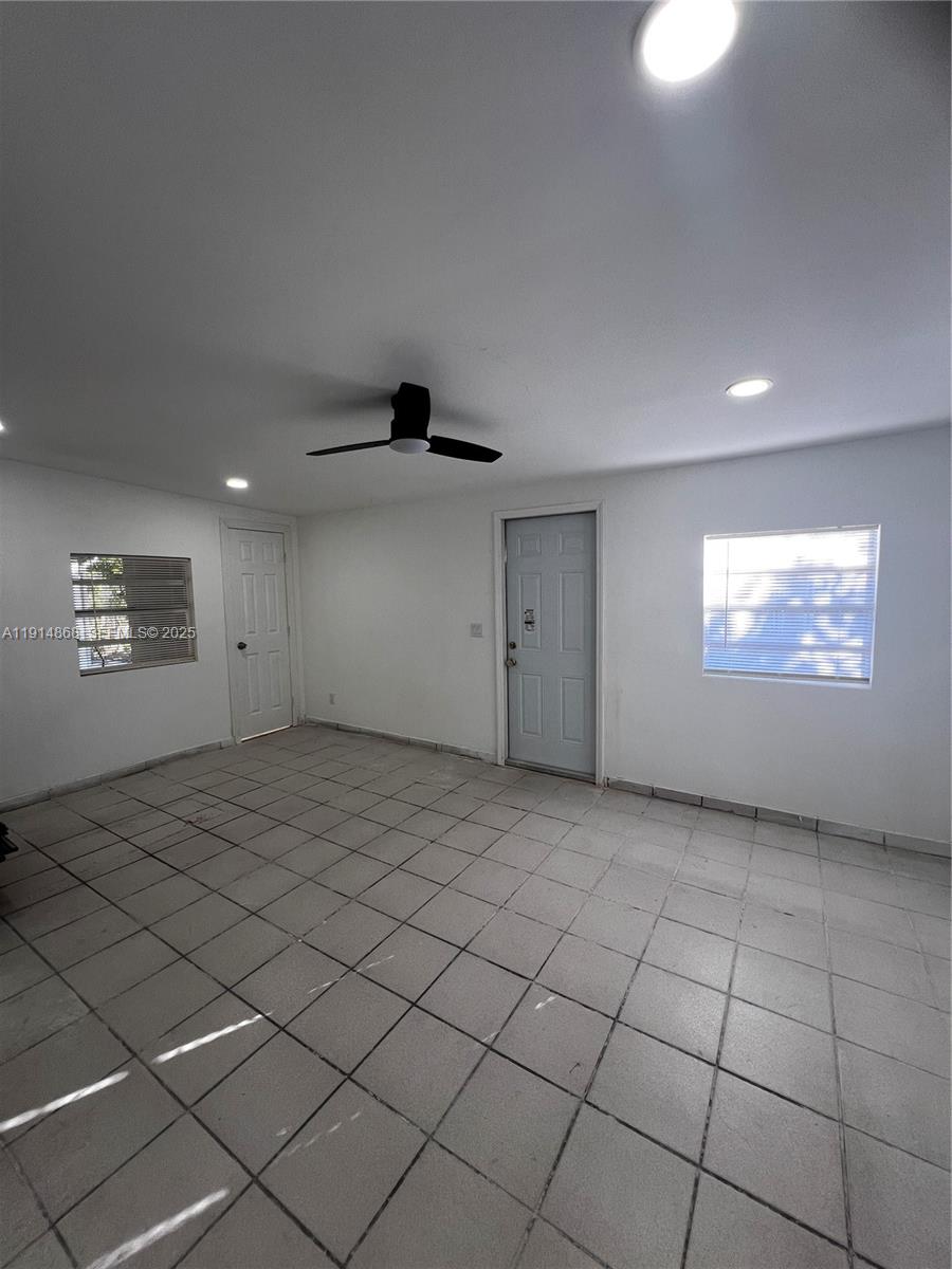 3820 SW 16th St Fort Lauderdale, FL 33312