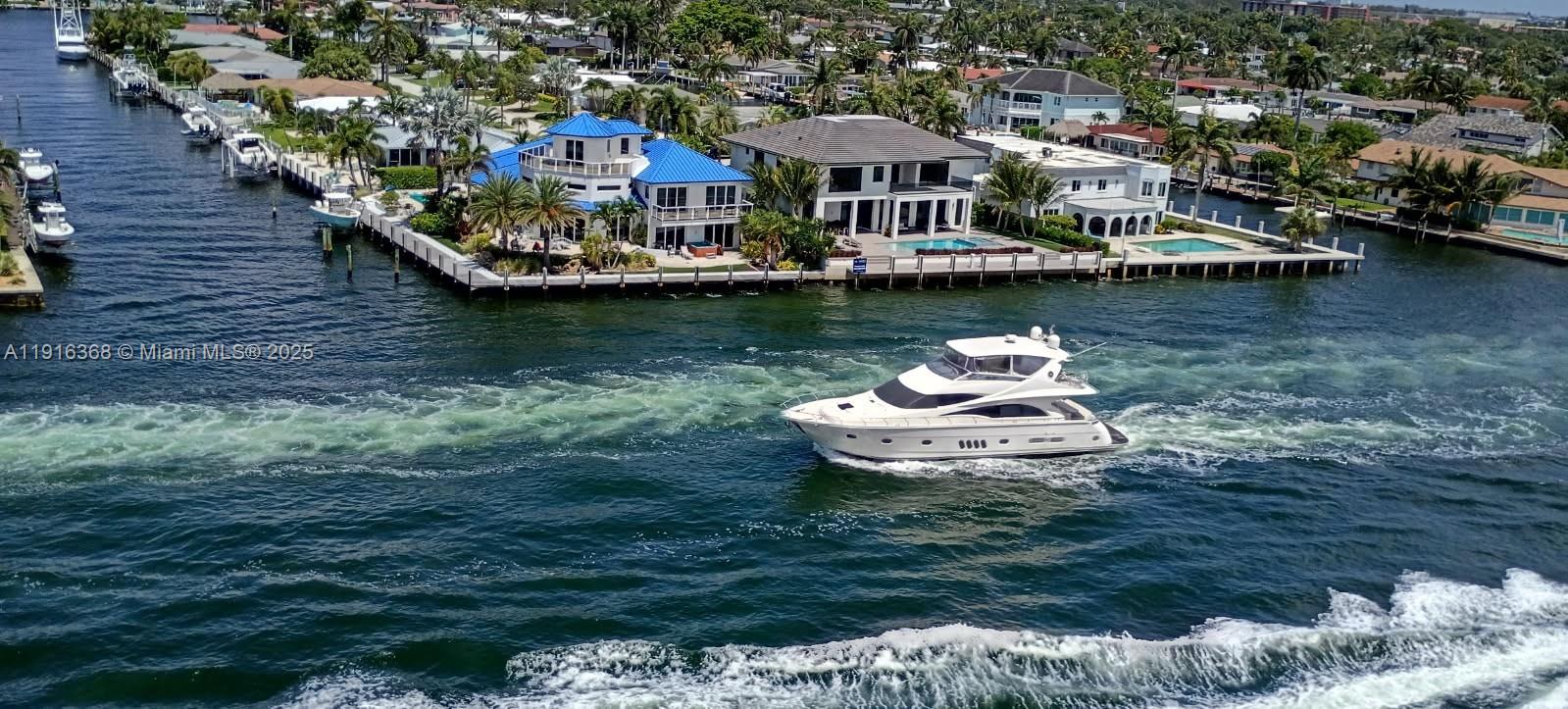 521 N Riverside Dr #907