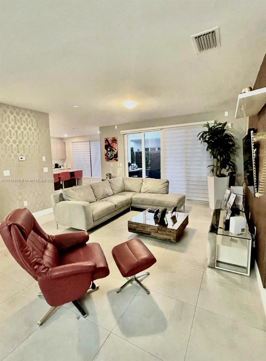 6846 NW 103rd Ave #6846 Doral, FL 33178