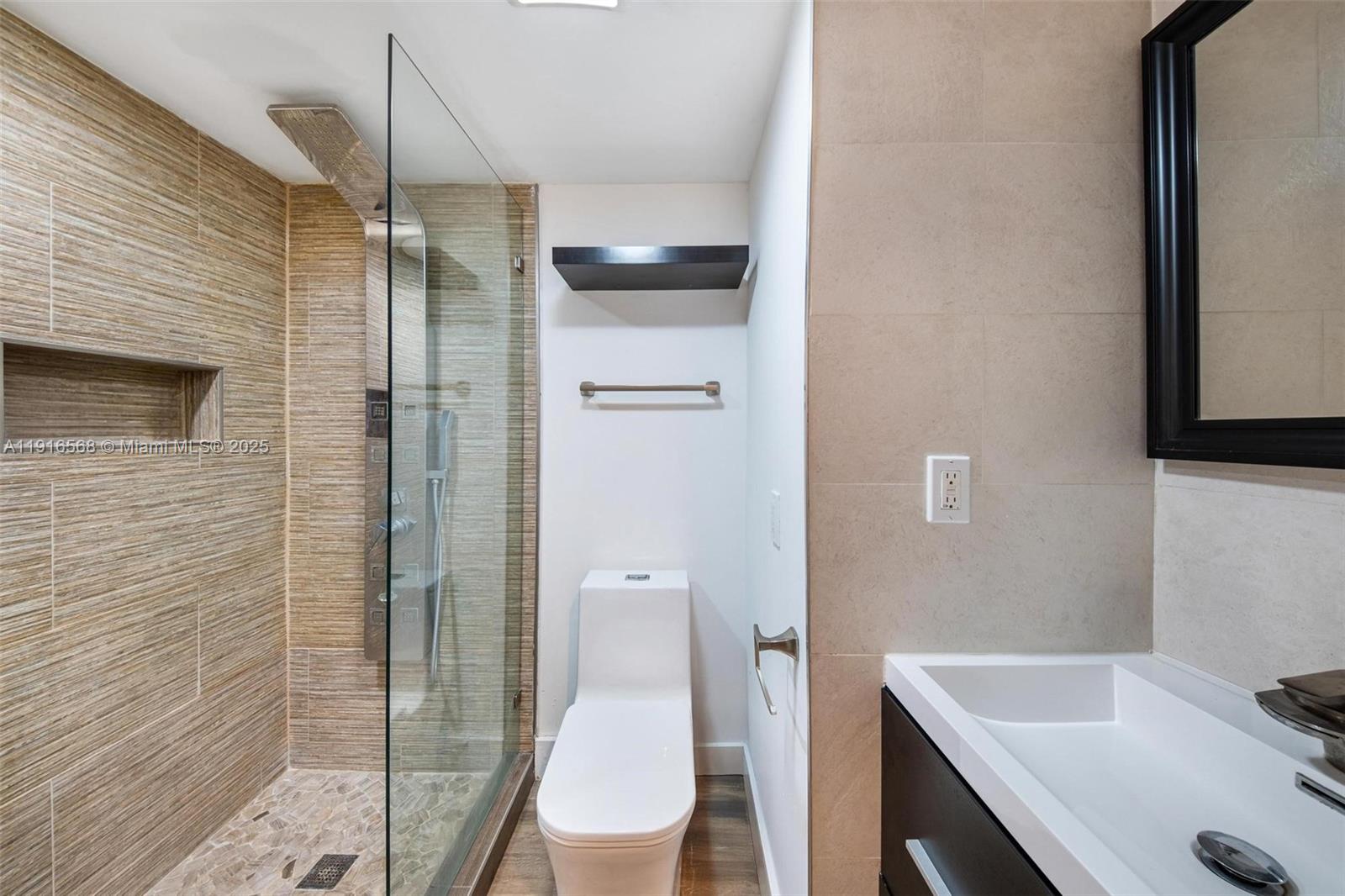 image The Palace Condo Unit C-430