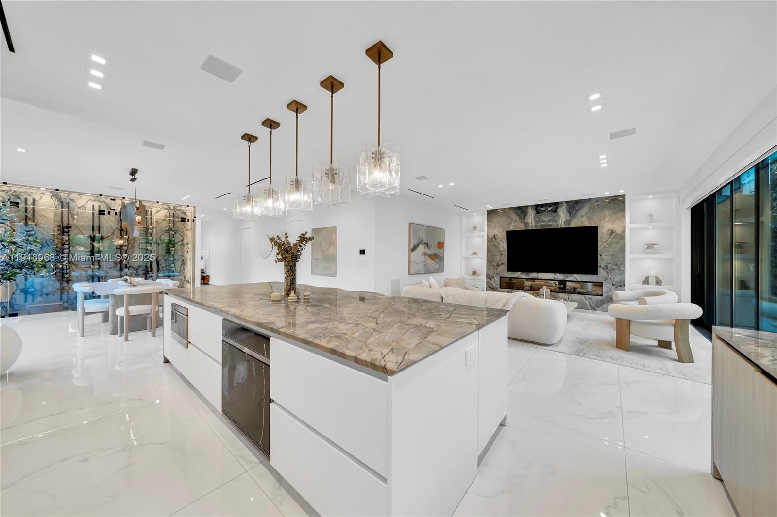 34 SW 26th Rd #N/A Miami, FL 33129