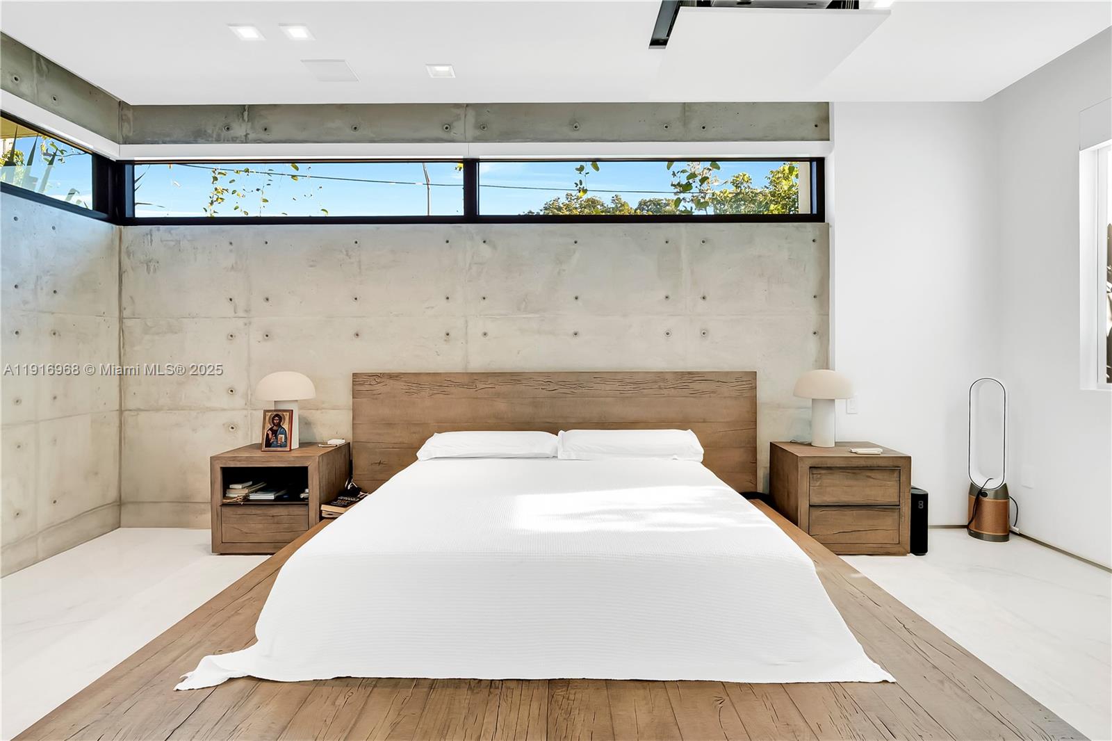 34 SW 26th Rd #N/A Miami, FL 33129