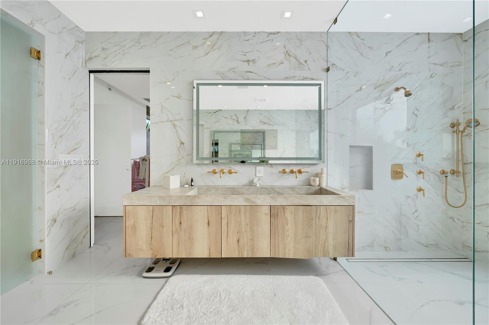 34 SW 26th Rd #N/A Miami, FL 33129