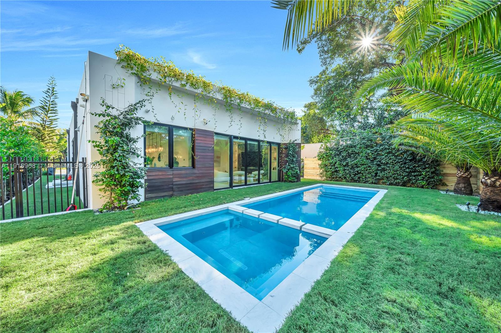 34 SW 26th Rd #N/A Miami, FL 33129