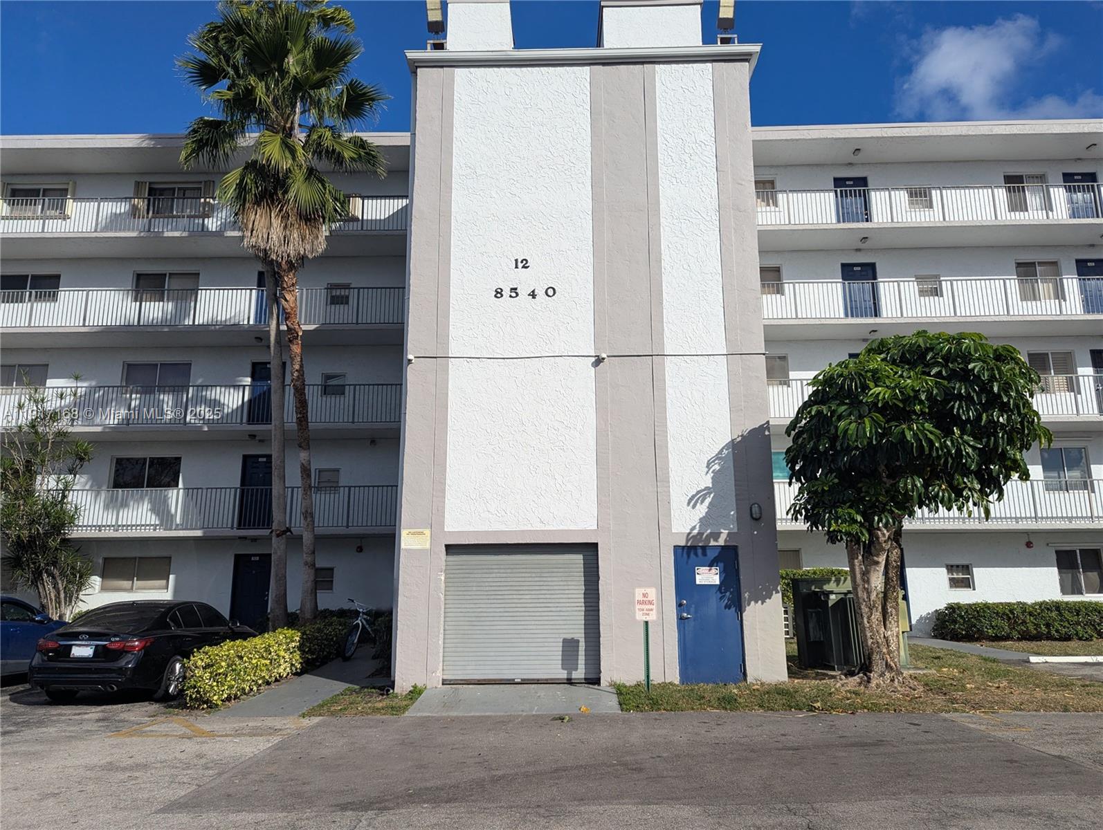 8540 N Sherman Cir #103