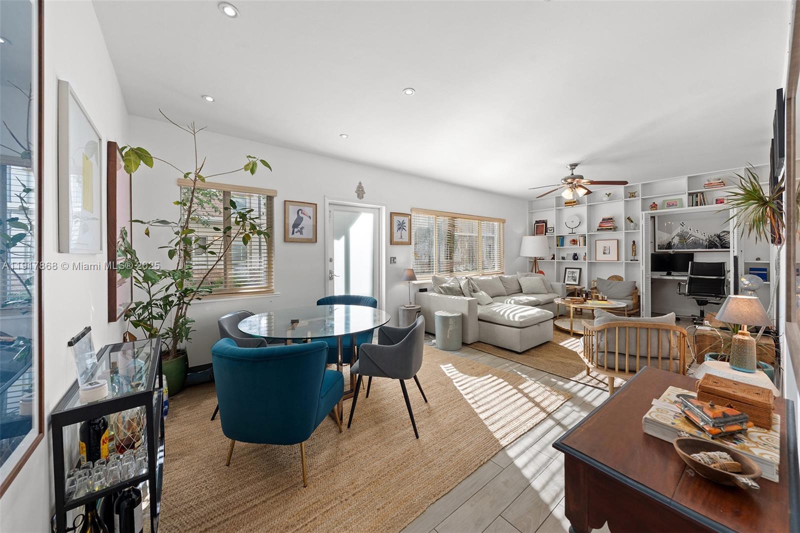 1120 Venetian Way #1D