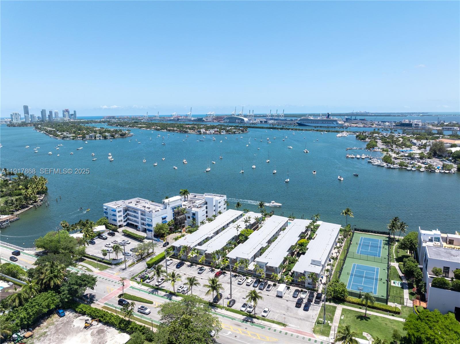 1120 Venetian Way #1D Miami, FL 33139