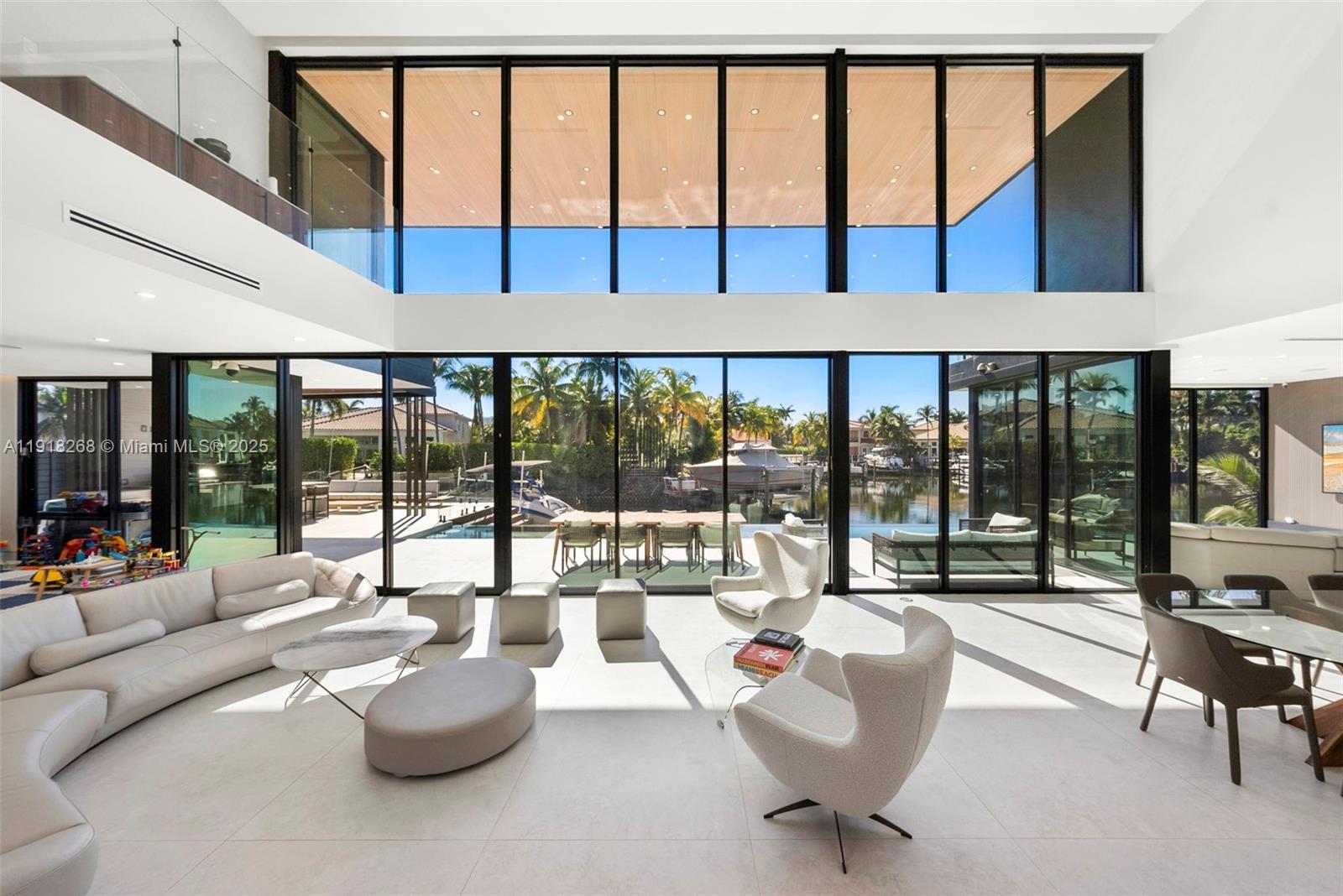 1102 Washington St Hollywood, FL 33019