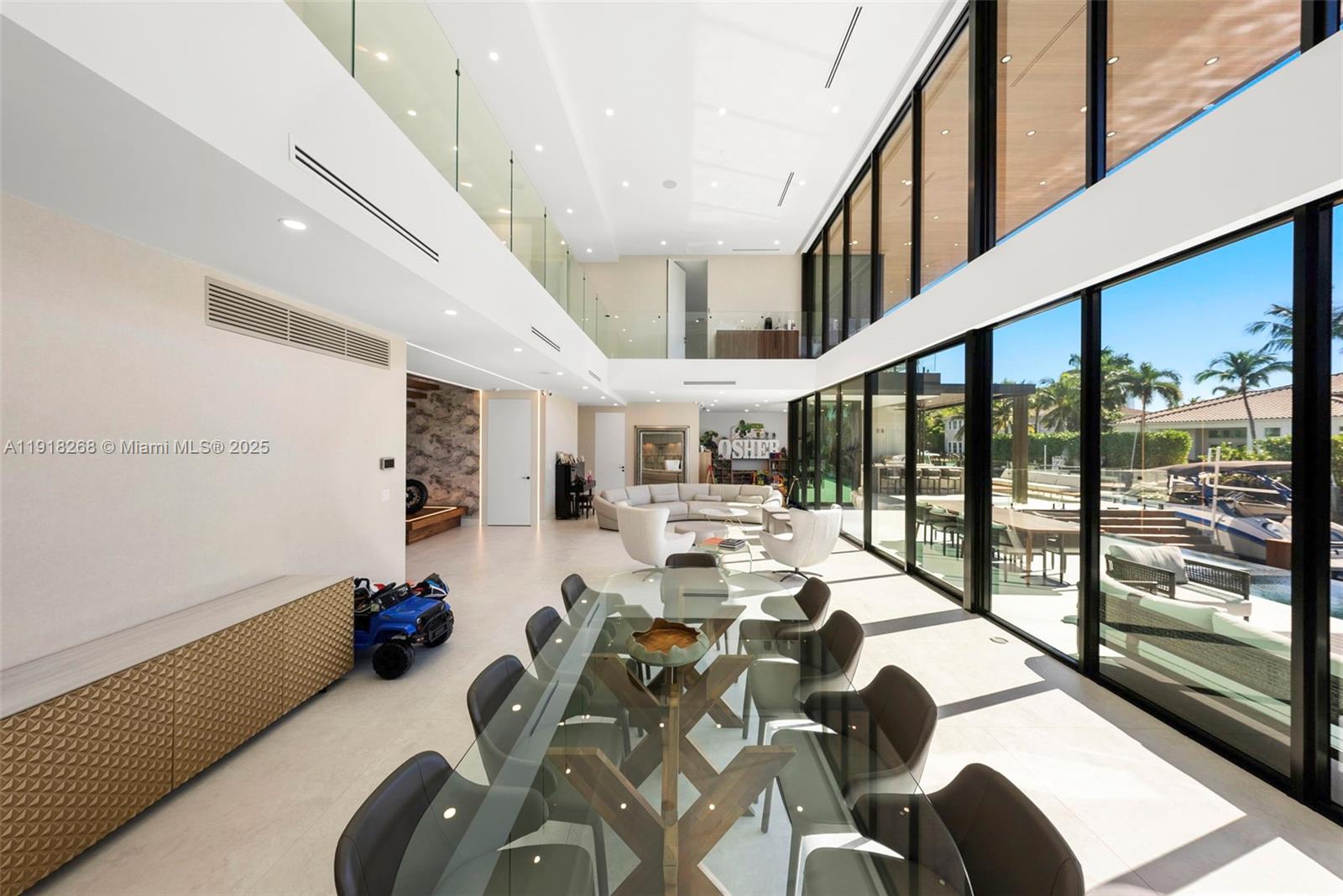 1102 Washington St Hollywood, FL 33019