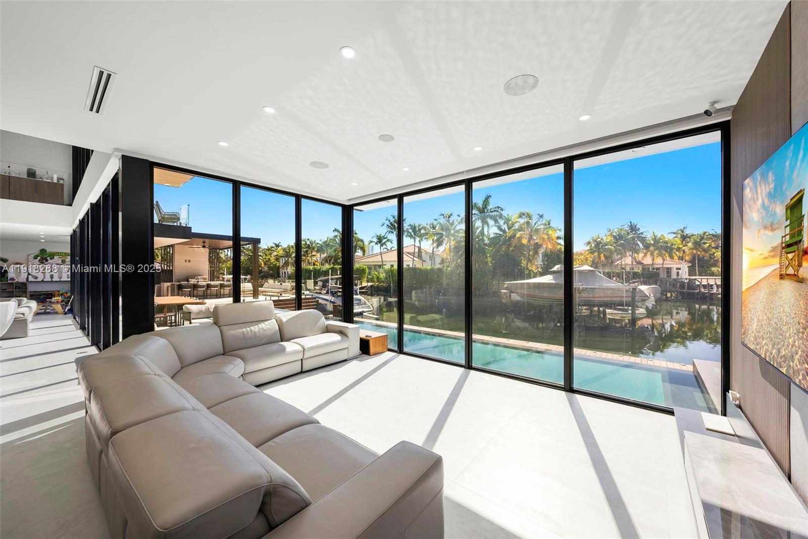 1102 Washington St Hollywood, FL 33019