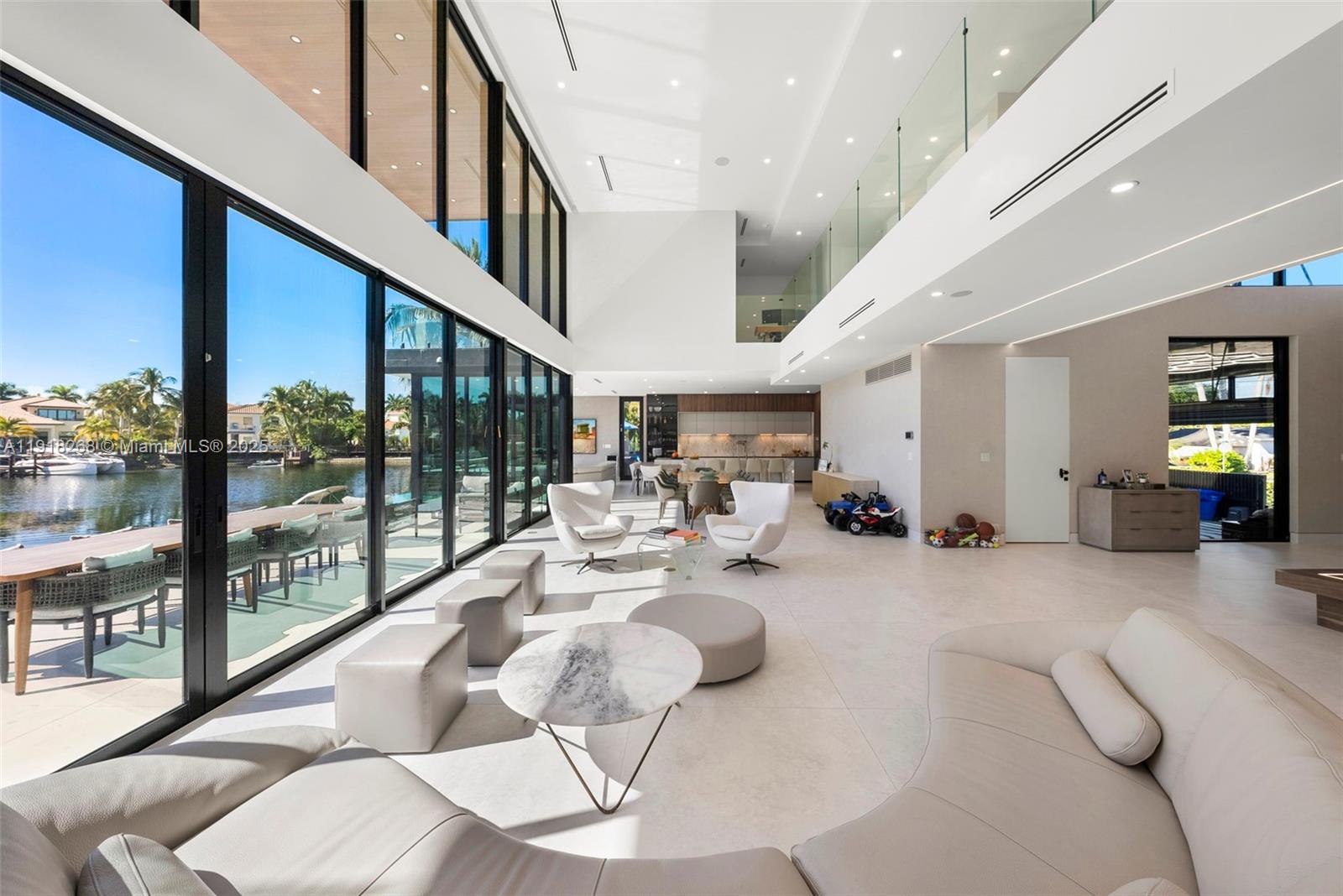 1102 Washington St Hollywood, FL 33019