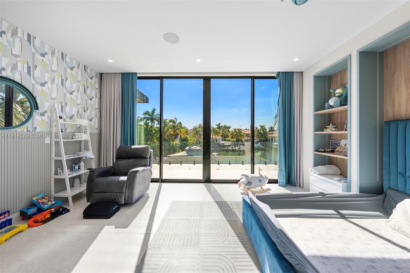 1102 Washington St Hollywood, FL 33019