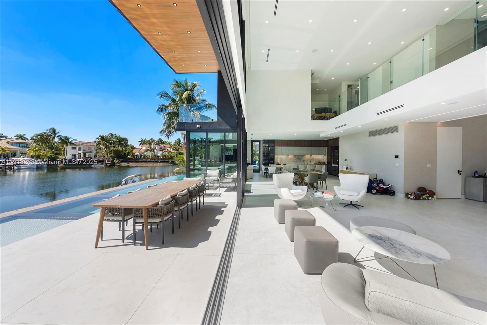 1102 Washington St Hollywood, FL 33019