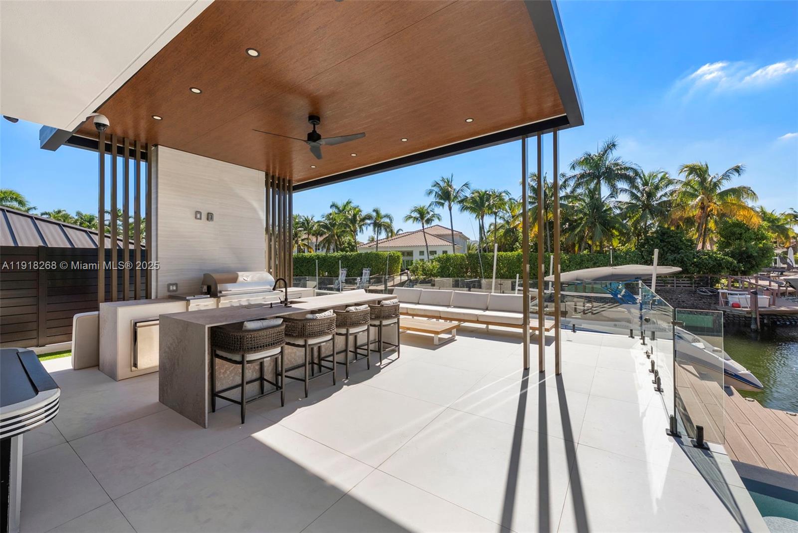 1102 Washington St Hollywood, FL 33019