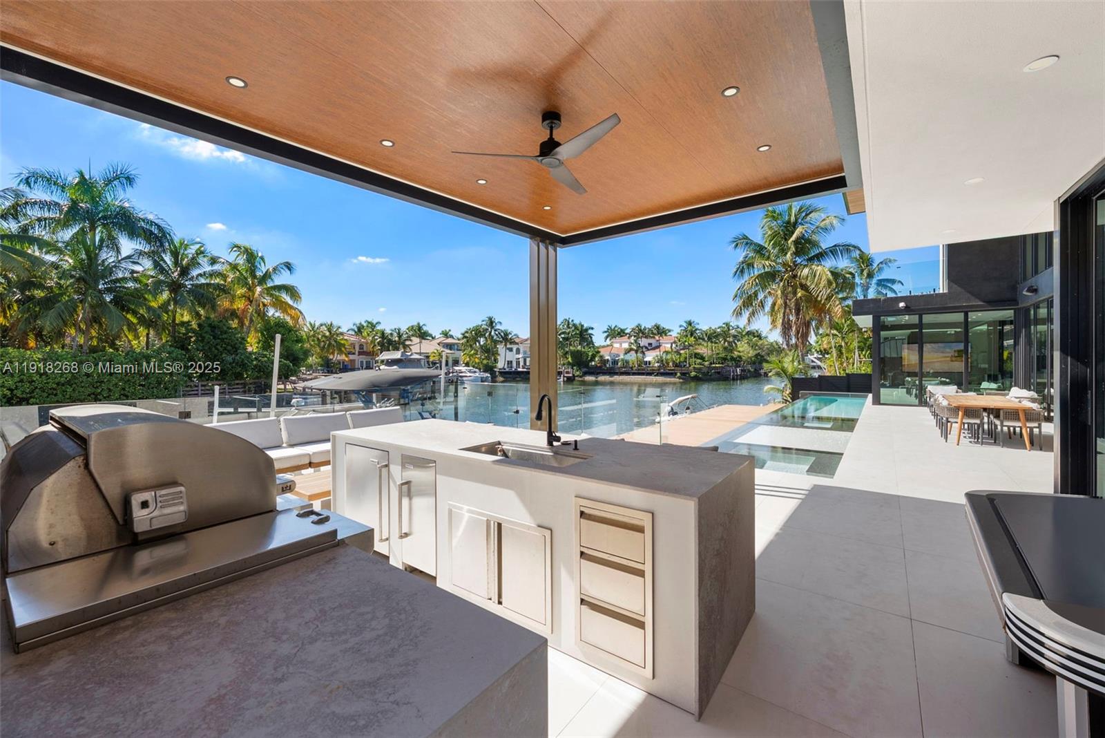 1102 Washington St Hollywood, FL 33019