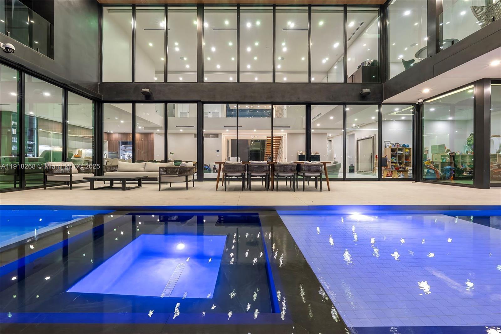 1102 Washington St Hollywood, FL 33019