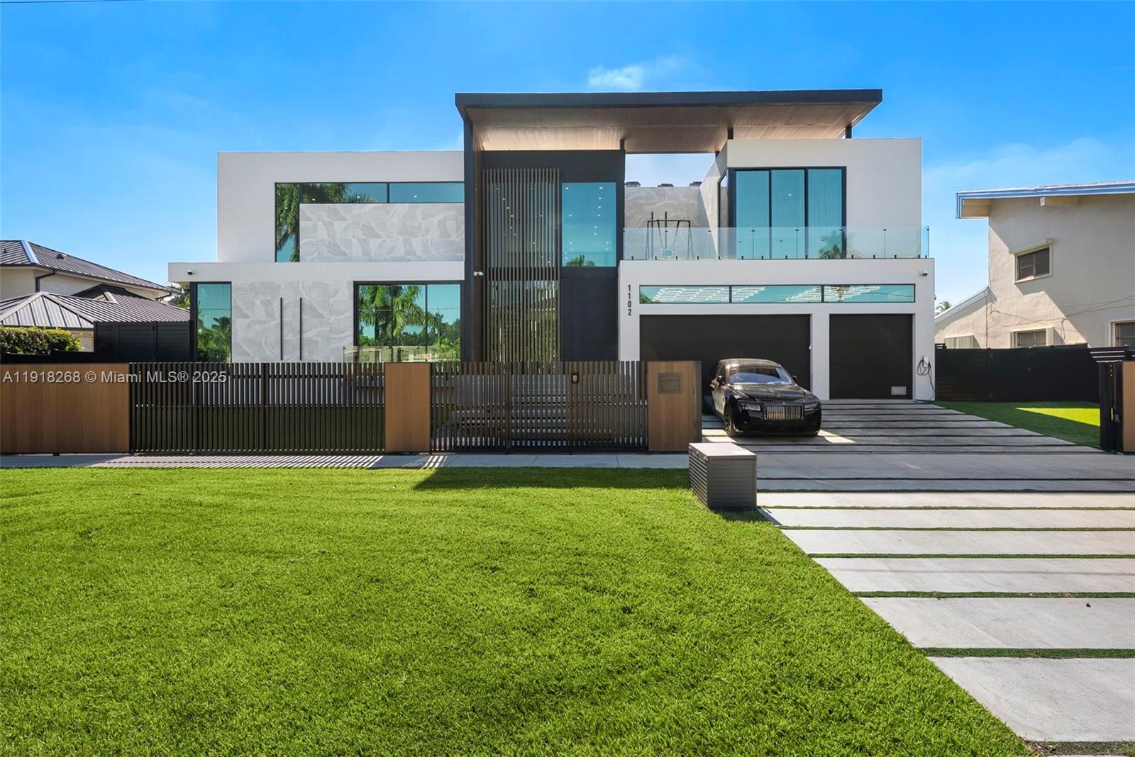 1102 Washington St Hollywood, FL 33019