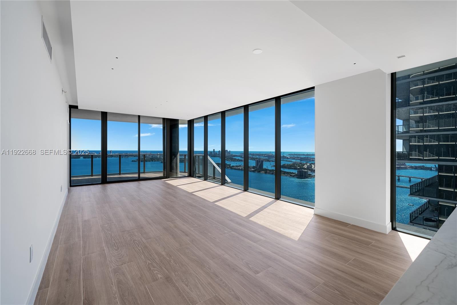 700 NE 24th St #4807