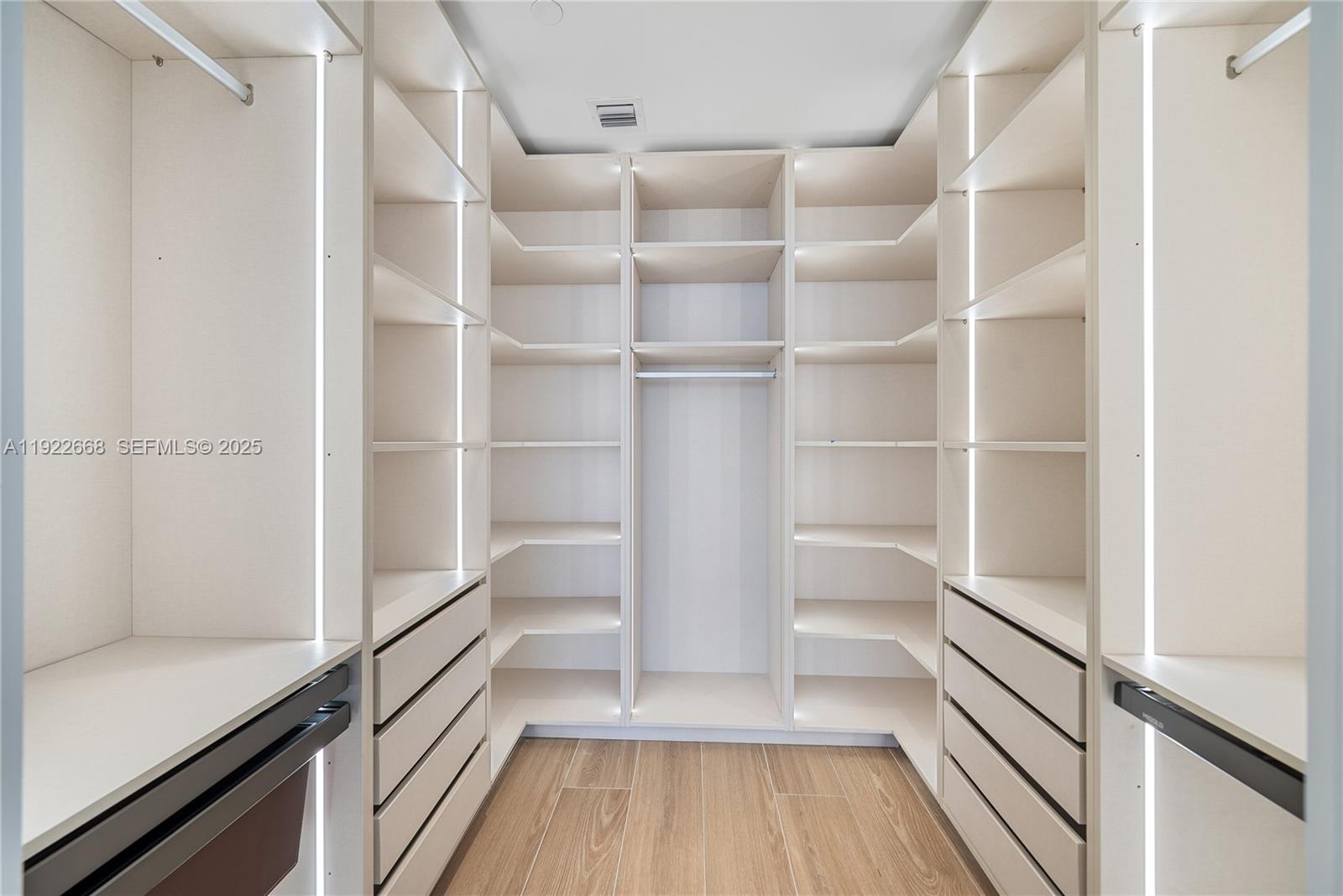 700 NE 24th St #4807 Miami, FL 33137